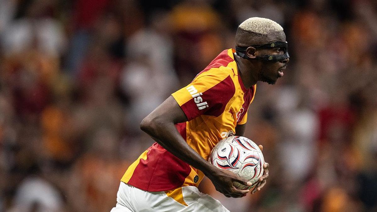 Cimbom'da Osimhen Sevinci: Barcelona Maçıyla Geri Dönüyor!