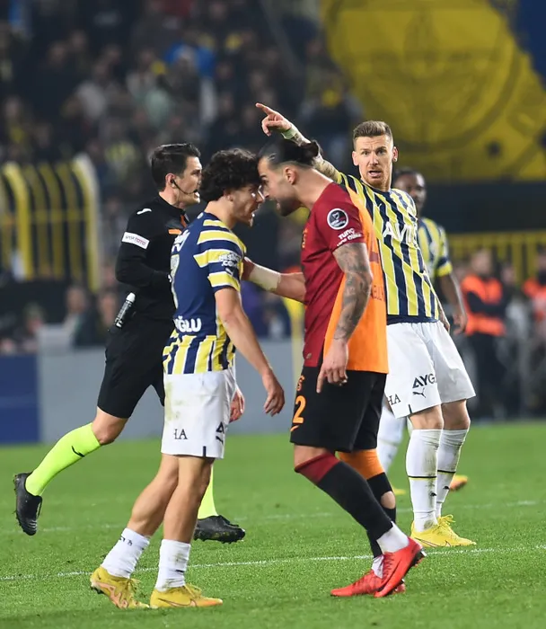 Dursun Özbek: Galatasaray'ın Geleceğini Riske Atmayız!
