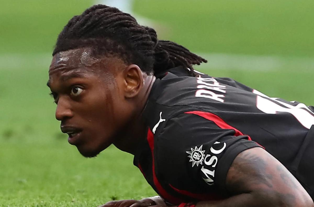 Galatasaray'a Leao Transferinde Kritik Gelişme: Yıldız Oyuncu Konuştu!