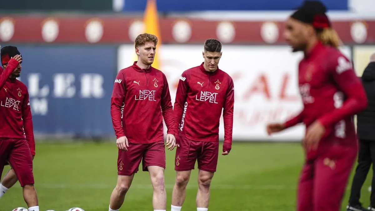 Galatasaray'da Kadro Revizyonu: Nelsson ve Üç İsim Kadro Dışı!
