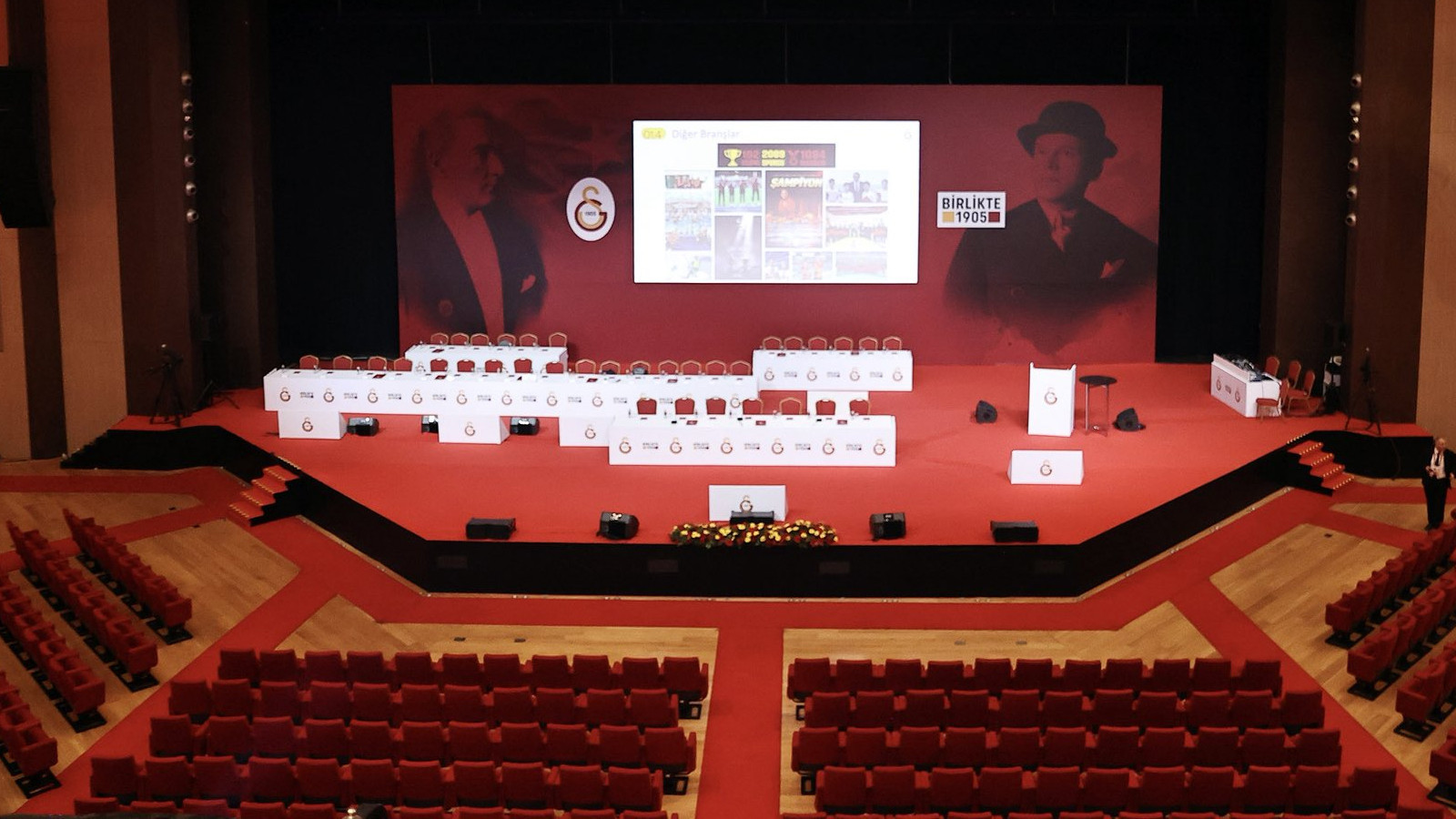 Galatasaray'da Olağan Genel Kurul Heyecanı Başladı: Camiamız Tek Yürek!