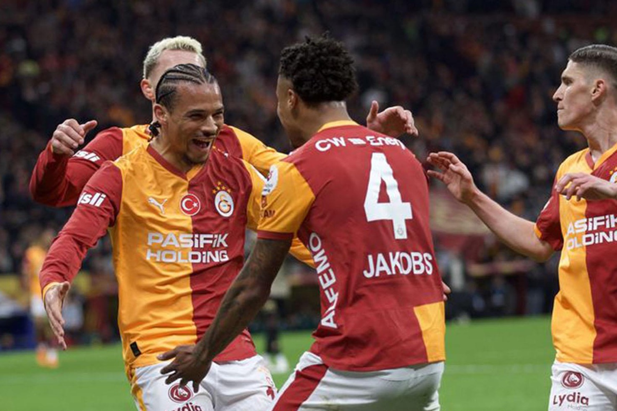 Galatasaray'da Yıldız İsimlere Veda Kararı! Ayrılıklar Kapıda