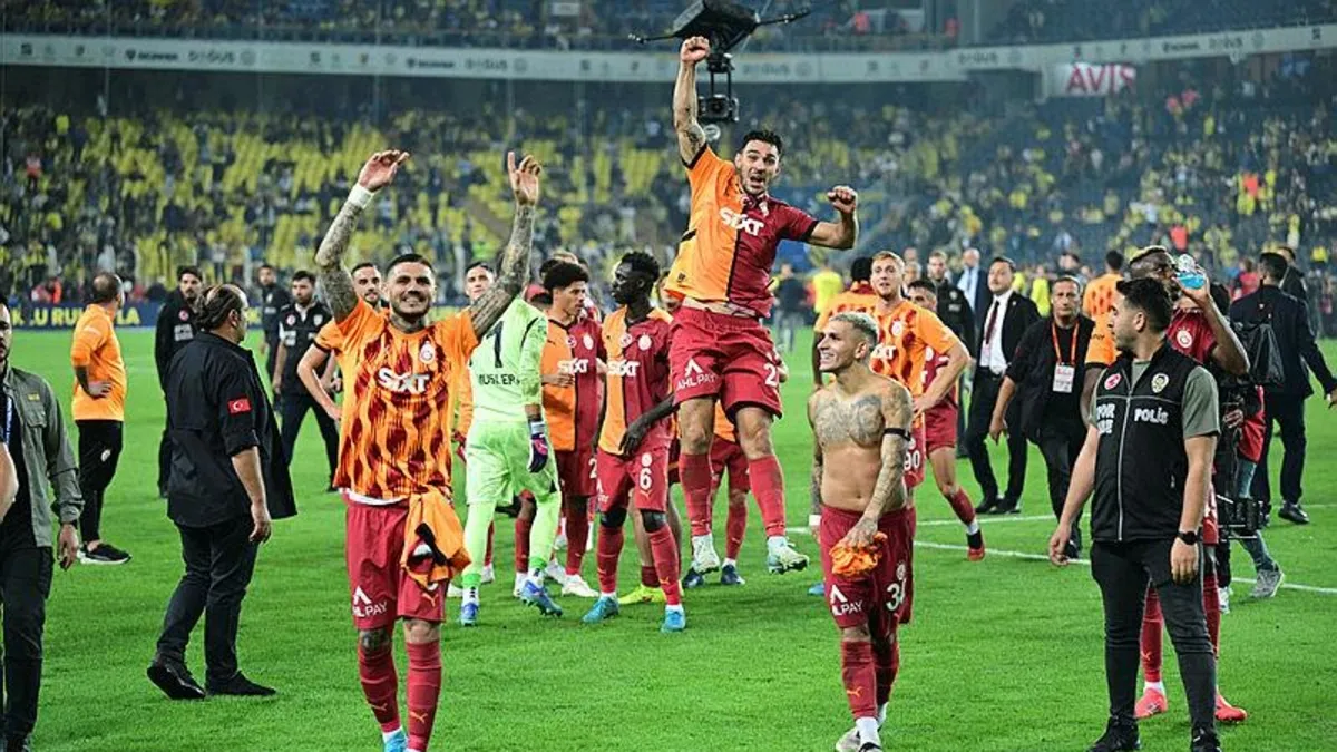 Galatasaray'dan 1.95'lik Santrfor Hamlesi: Rota İngiltere!