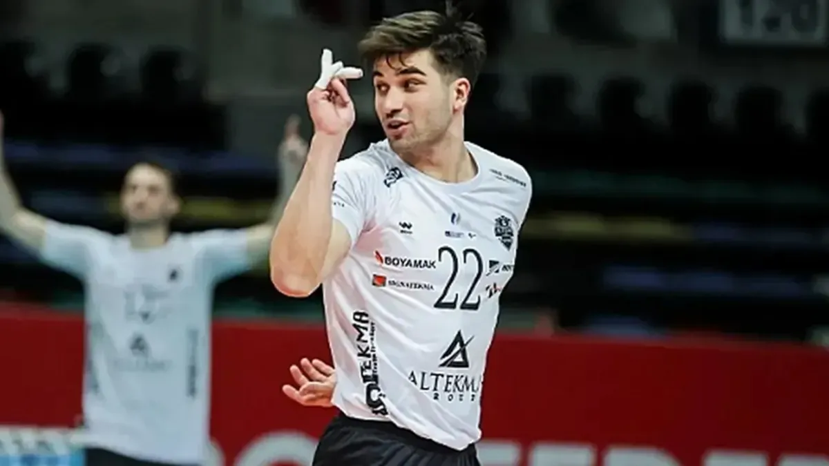Galatasaray Erkek Voleybol Takımımız Emir Pınar'ı 2 Yıllığına Kadrosuna Kattı