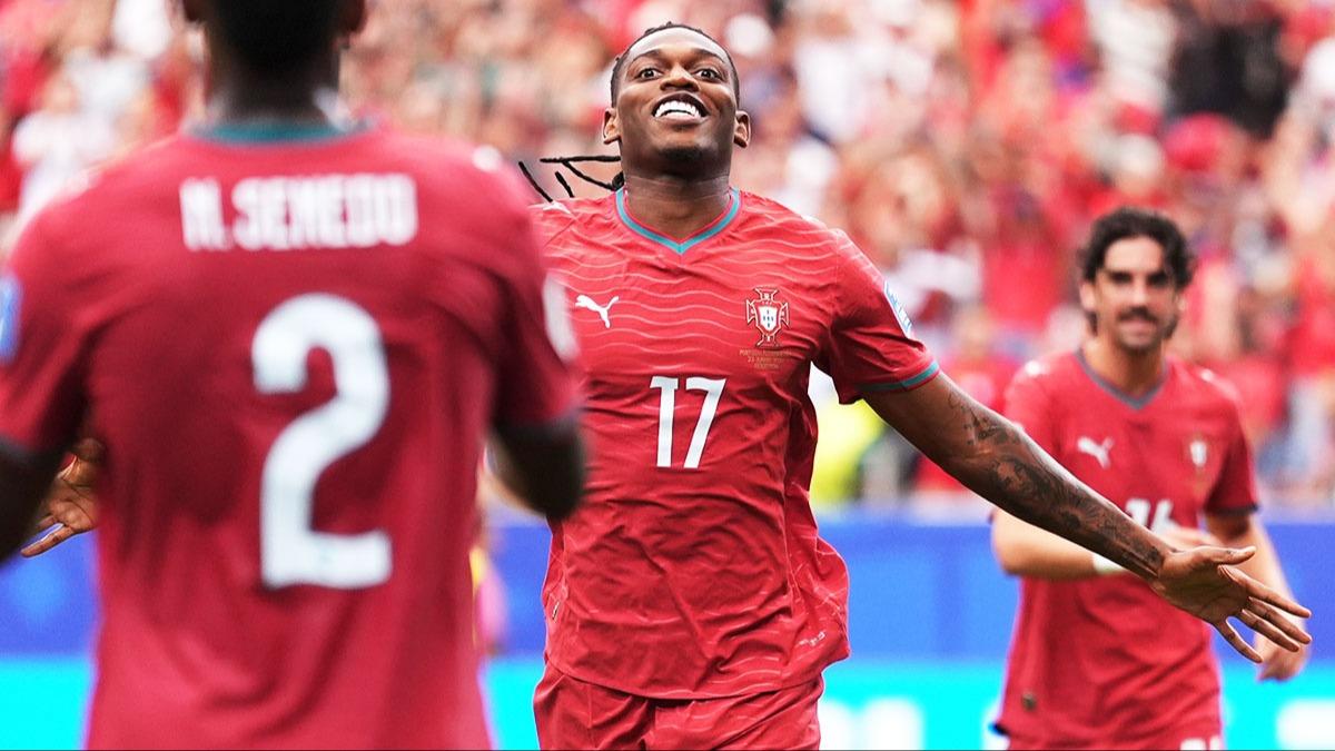 Leao Transferinde Galatasaray Önde! Prensip Anlaşması İddiası
